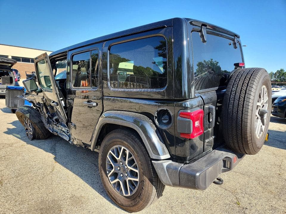 2025 JEEP WRANGLER SAHARA 2