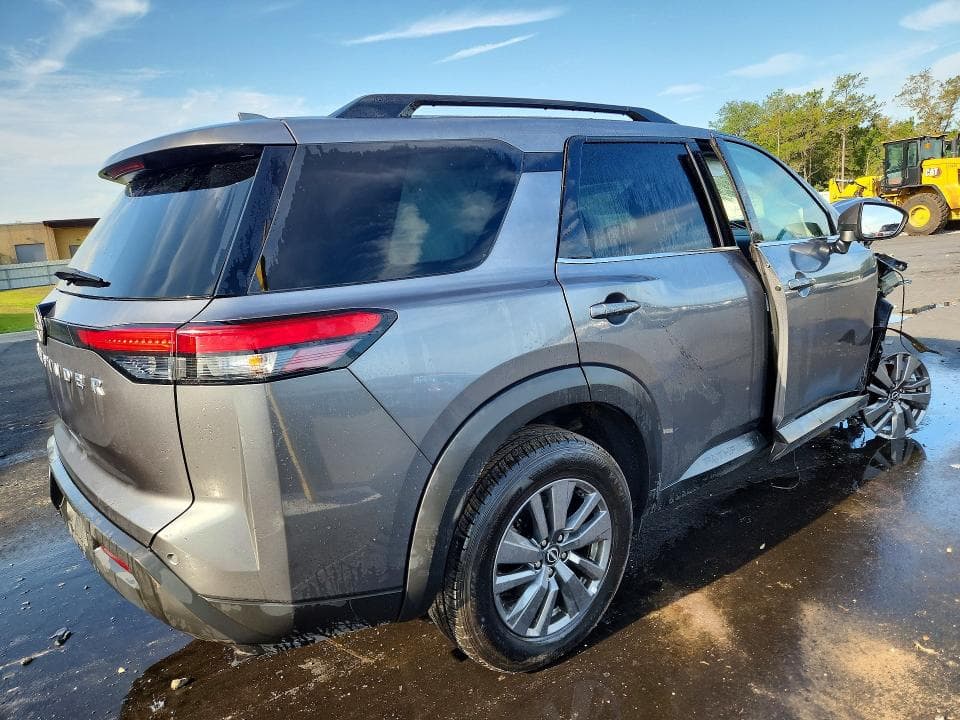 2025 NISSAN PATHFINDER SV 3