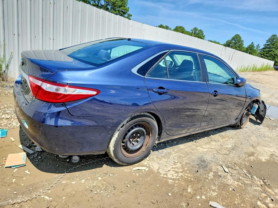 2017 TOYOTA CAMRY 3