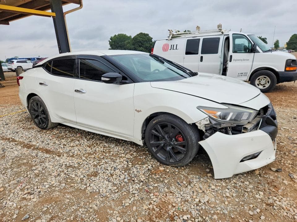 2018 NISSAN MAXIMA 3.5 SV 4