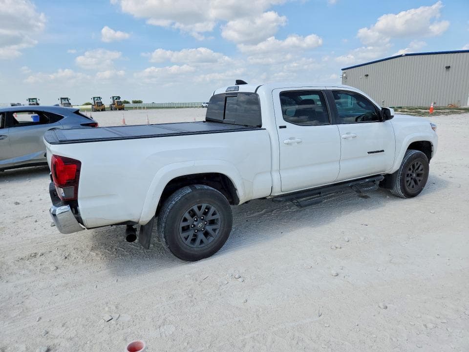 2022 TOYOTA TACOMA SR5 V6 3