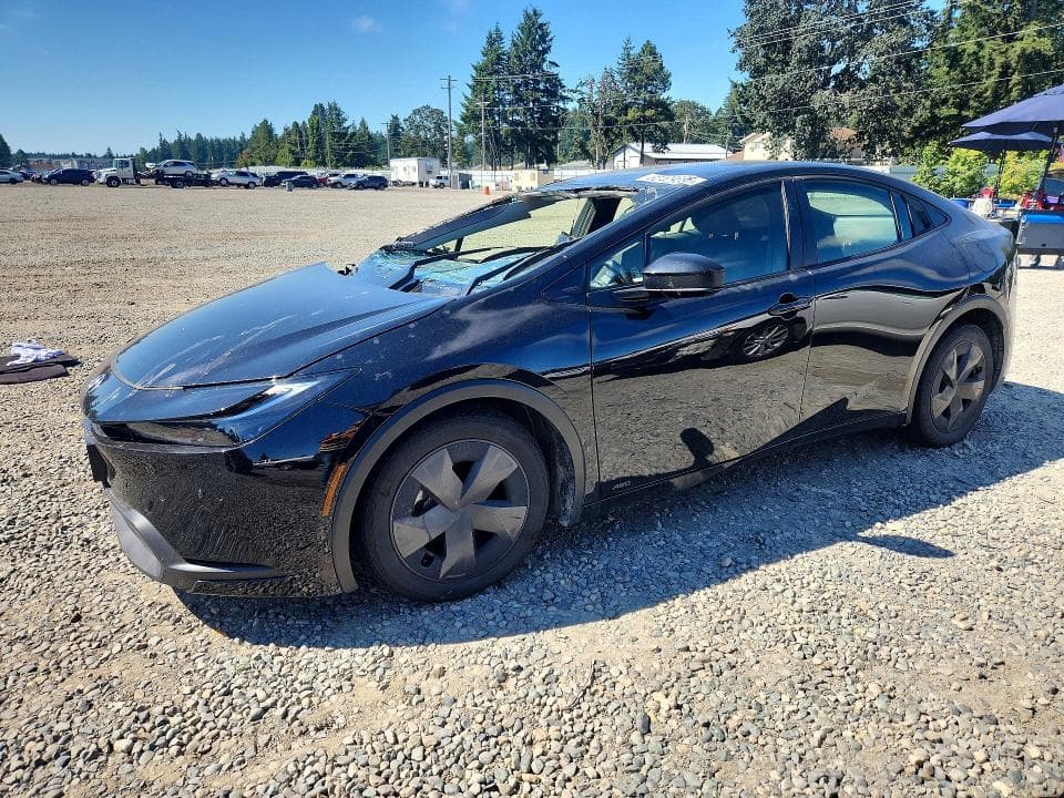 2025 TOYOTA PRIUS LE - 1