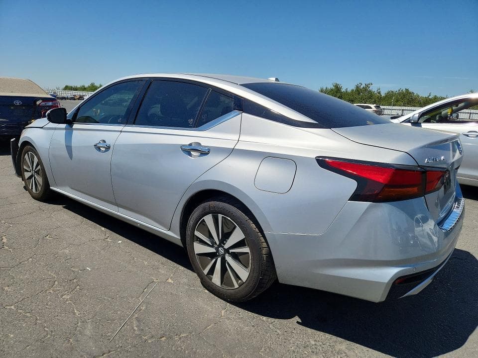 2019 NISSAN ALTIMA SV 2