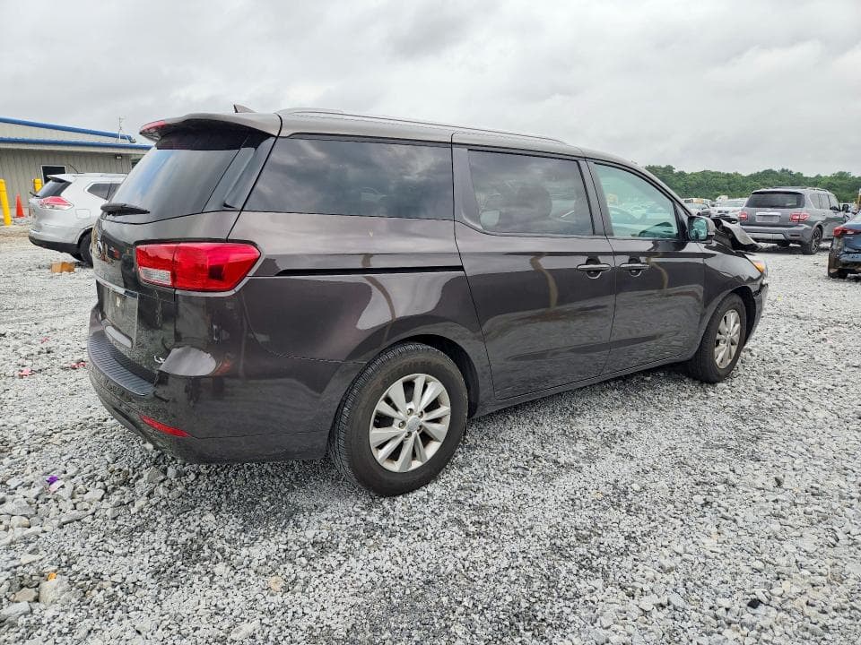 2017 KIA SEDONA LX 3