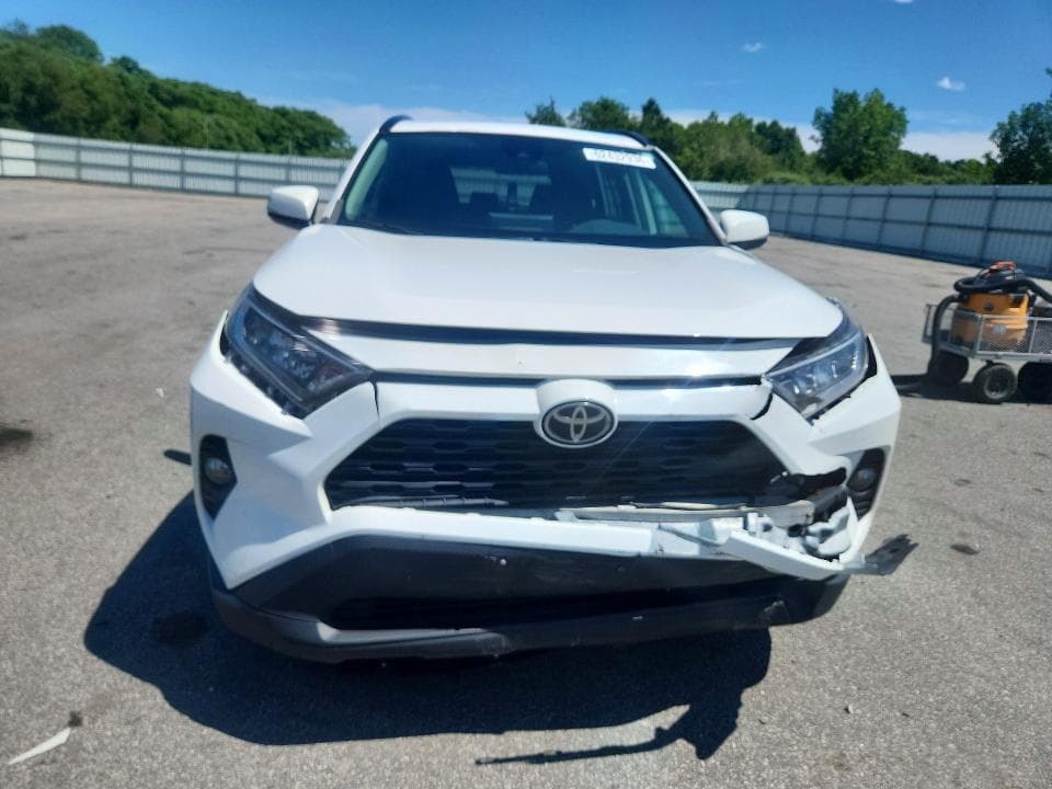 2019 TOYOTA RAV4 XLE XLE 5