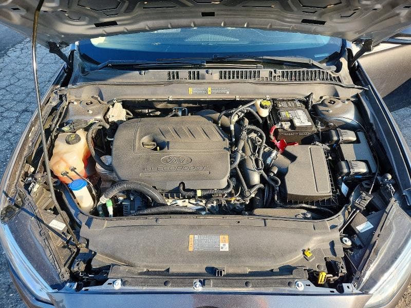 2017 FORD FUSION SE 11
