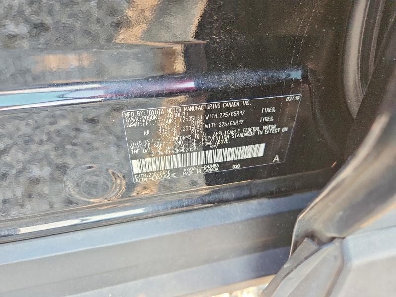 2019 TOYOTA RAV4 XLE 12