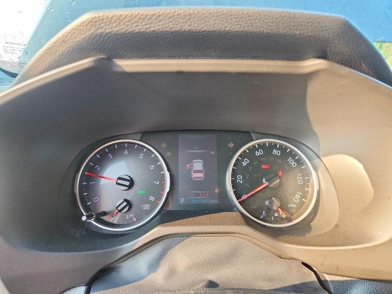 2019 TOYOTA RAV4 XLE 9
