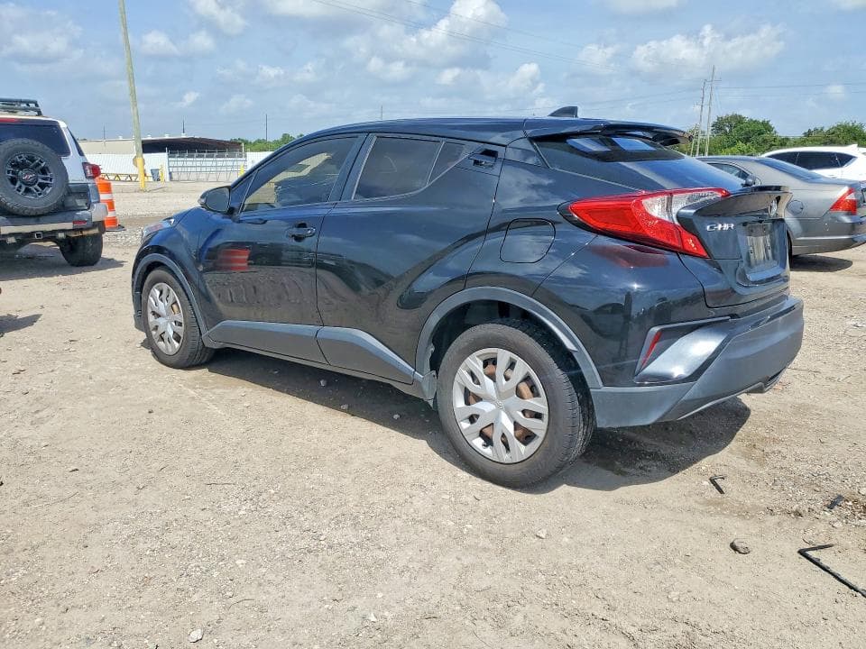 2019 TOYOTA C-HR LE 2