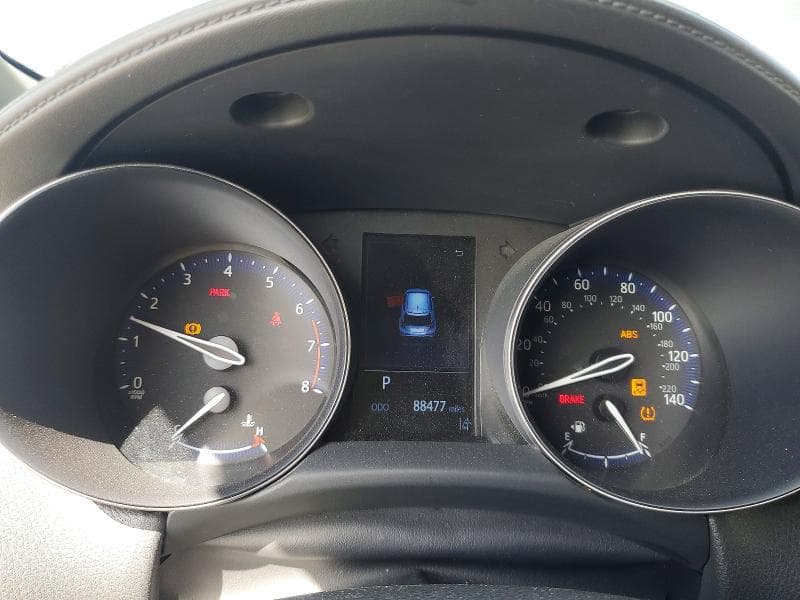2019 TOYOTA C-HR LE 9