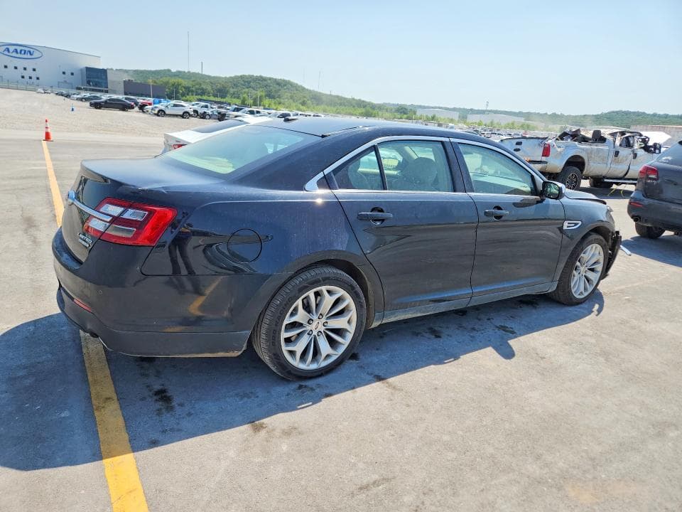 2018 FORD TAURUS LIMITED 3