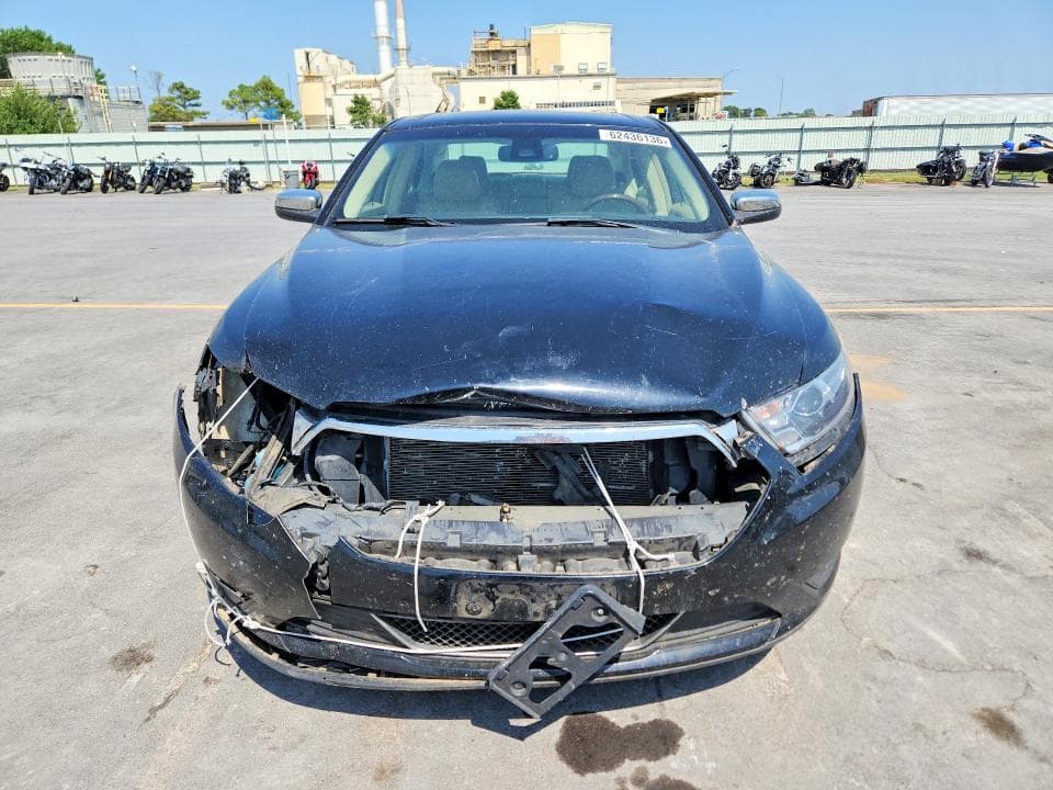 2018 FORD TAURUS LIMITED 5