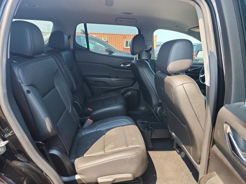 2023 GMC ACADIA SLT 10