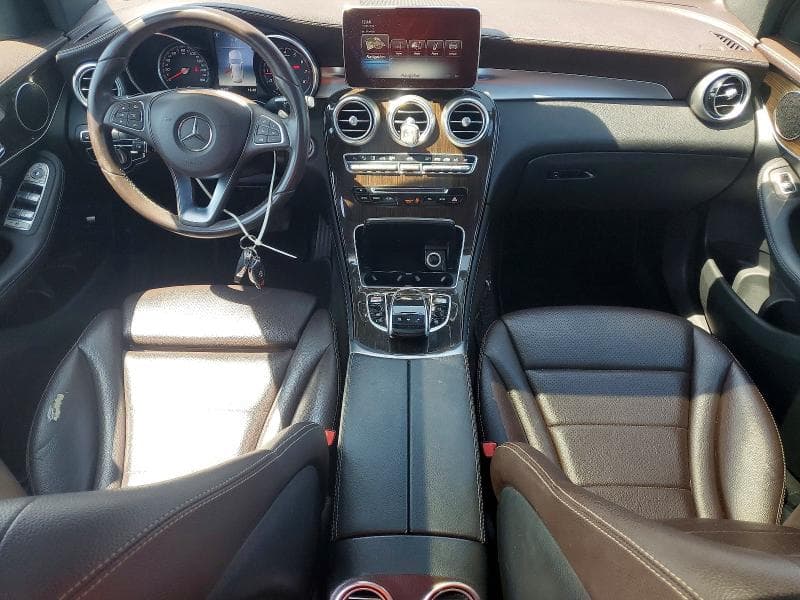 2018 MERCEDES-BENZ GLC 300 4MATIC 8