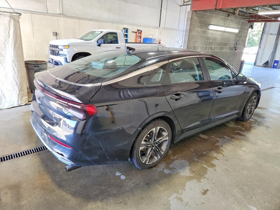 2022 KIA K5 LXS 3