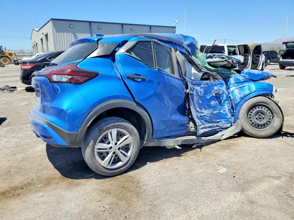 2024 NISSAN KICKS S 3