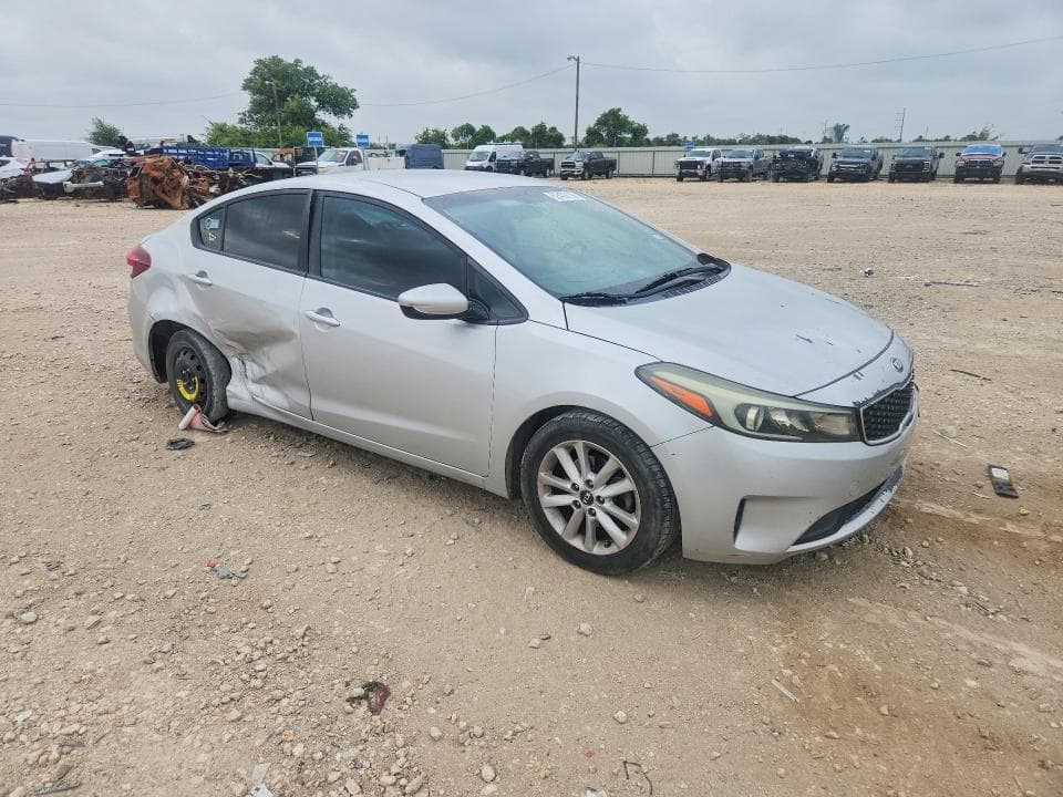 2017 KIA FORTE LX 4
