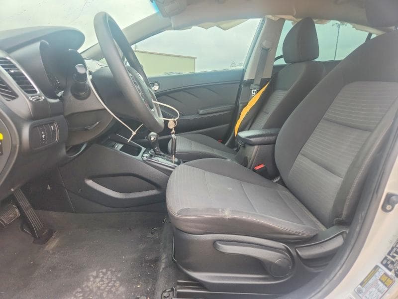 2017 KIA FORTE LX 7