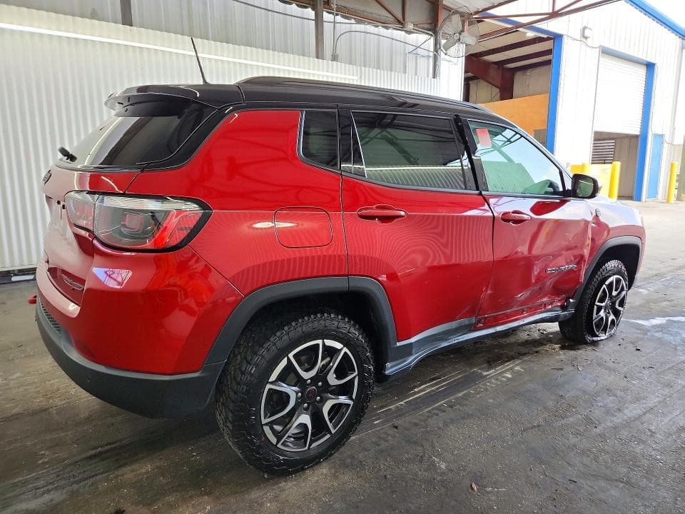 2025 JEEP COMPASS TRAILHAWK 3