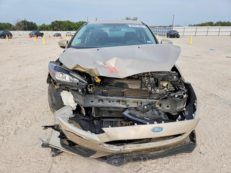 2017 FORD FOCUS SEL 5