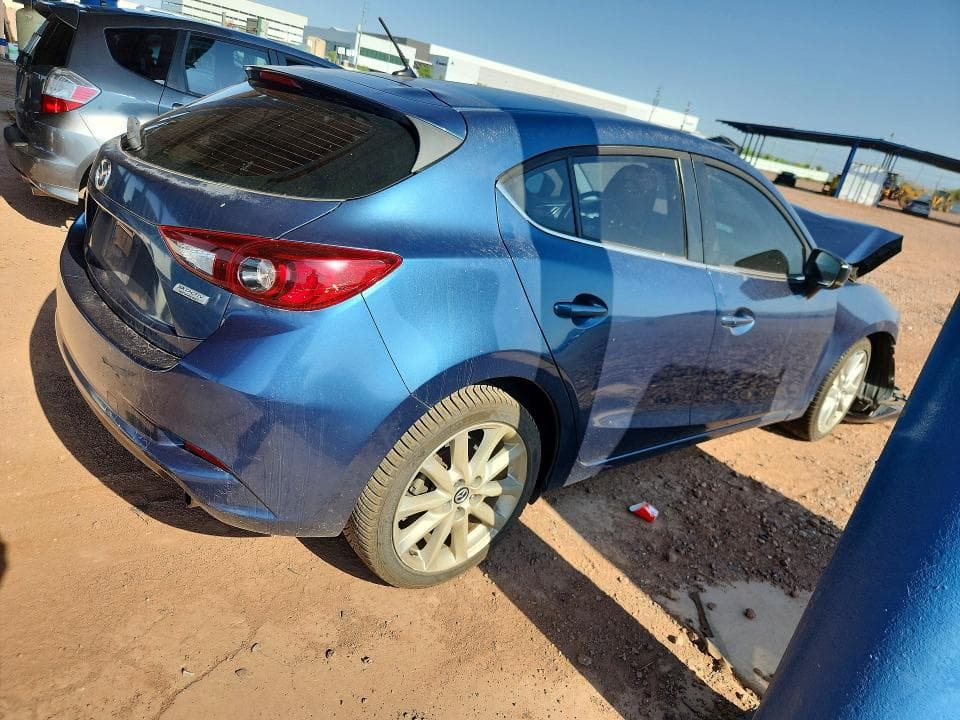 2017 MAZDA 3 TOURING 3