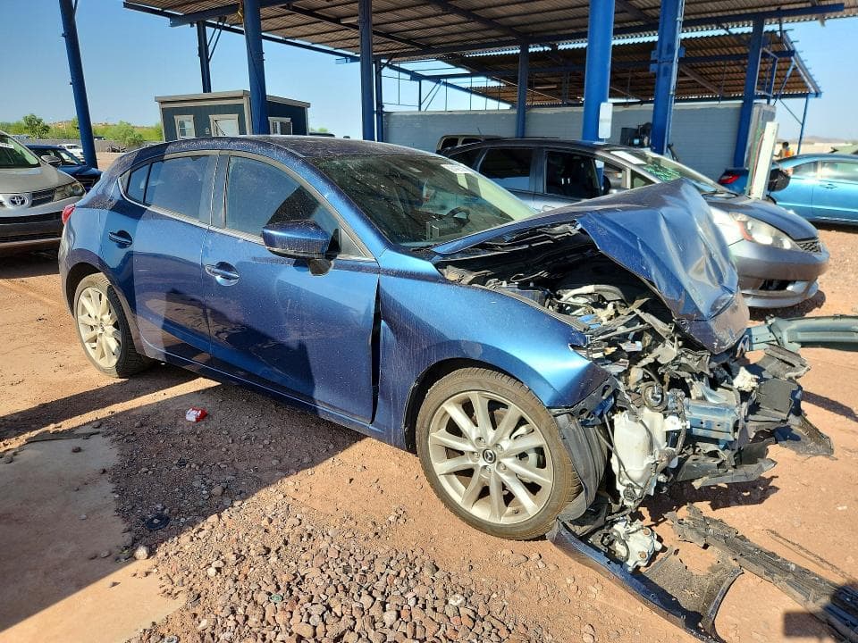 2017 MAZDA 3 TOURING 4