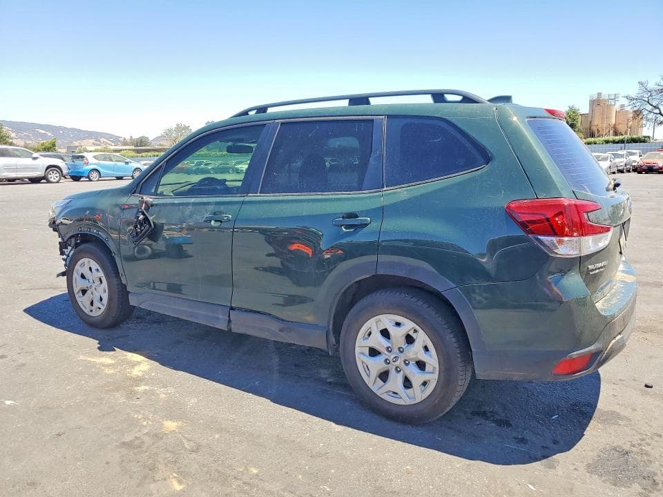 2022 SUBARU FORESTER 2