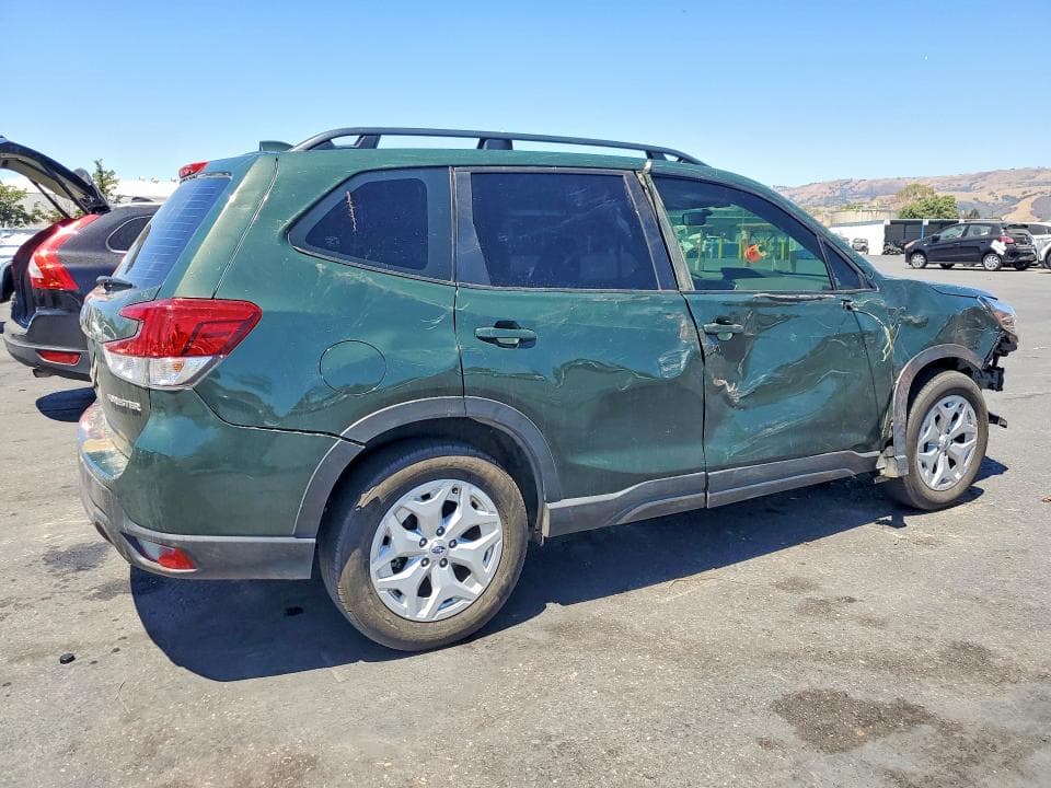 2022 SUBARU FORESTER 3