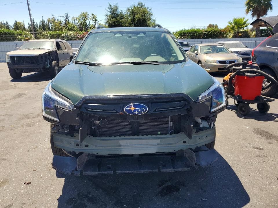 2022 SUBARU FORESTER 5