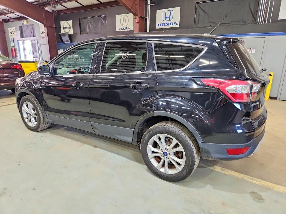 2017 FORD ESCAPE SE SE 3