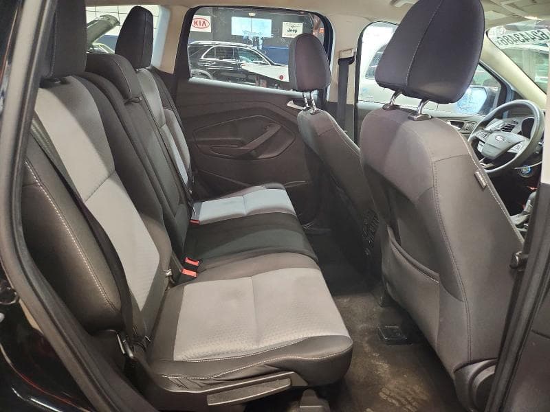2017 FORD ESCAPE SE SE 12