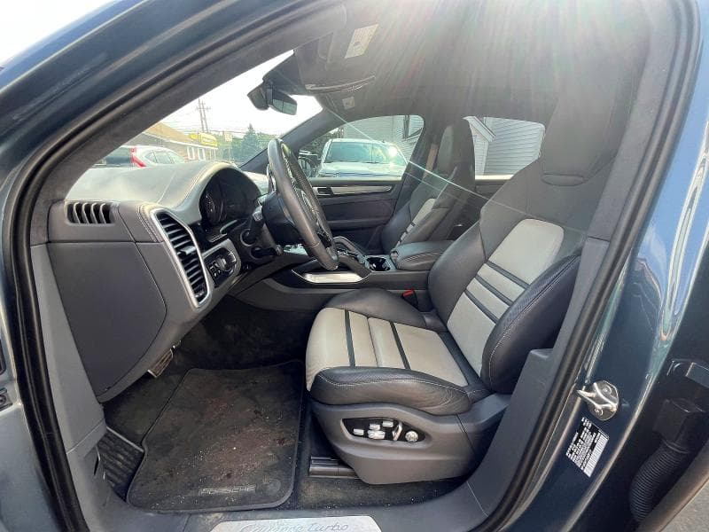 2020 PORSCHE CAYENNE TURBO TURBO 10