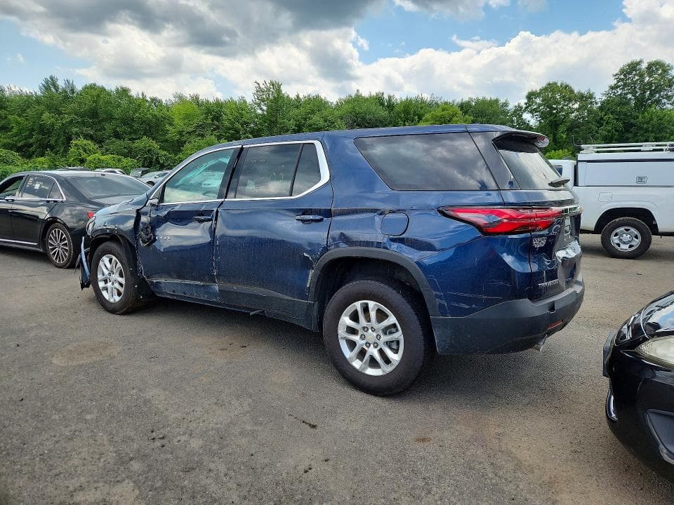 2023 CHEVROLET TRAVERSE LS LS 2