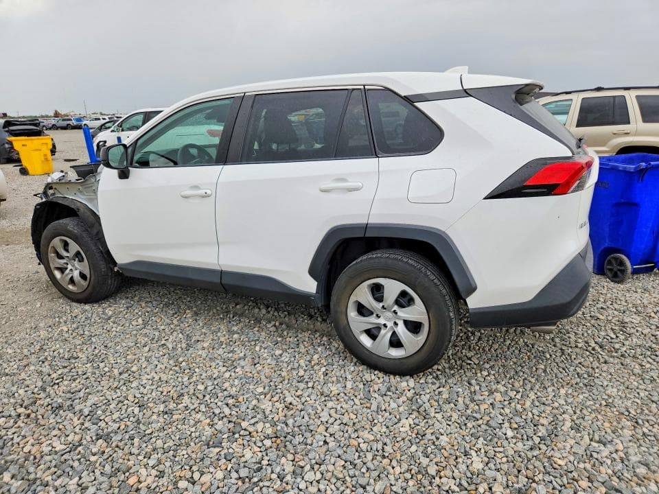 2022 TOYOTA RAV4 LE 2