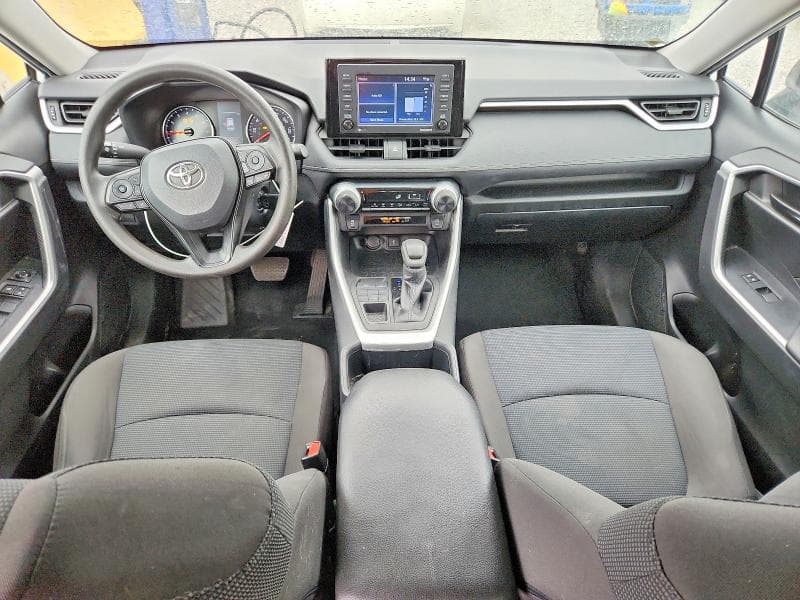 2022 TOYOTA RAV4 LE 8