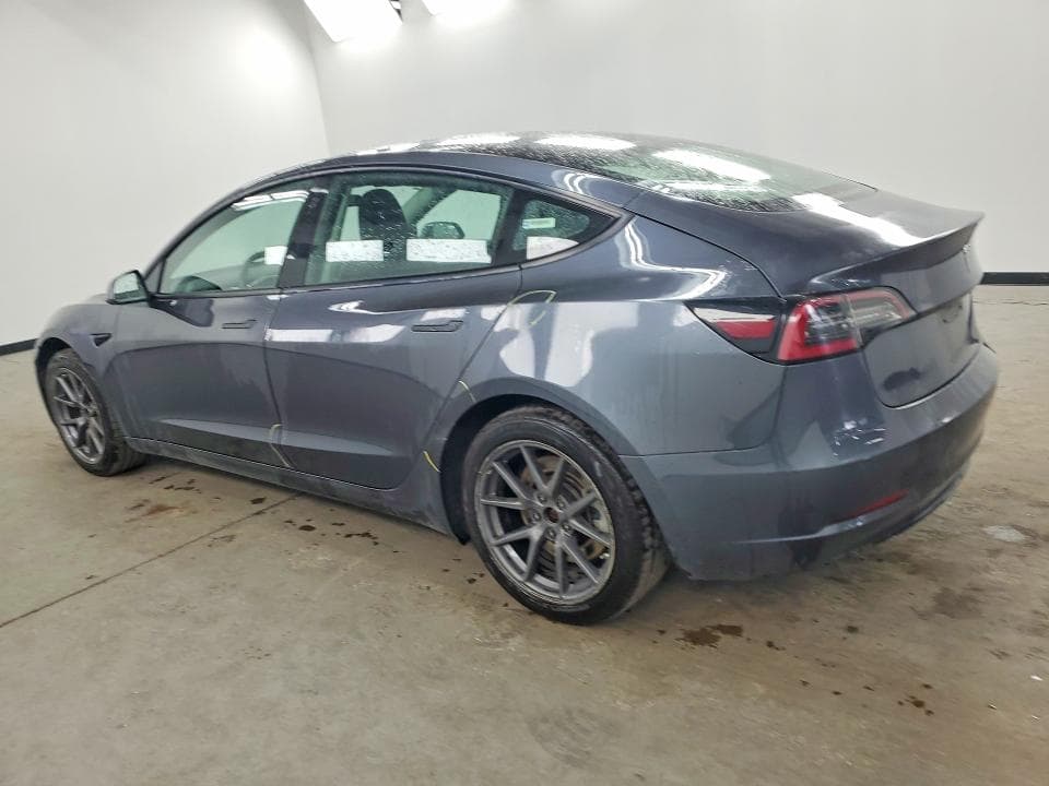 2022 TESLA MODEL 3 2