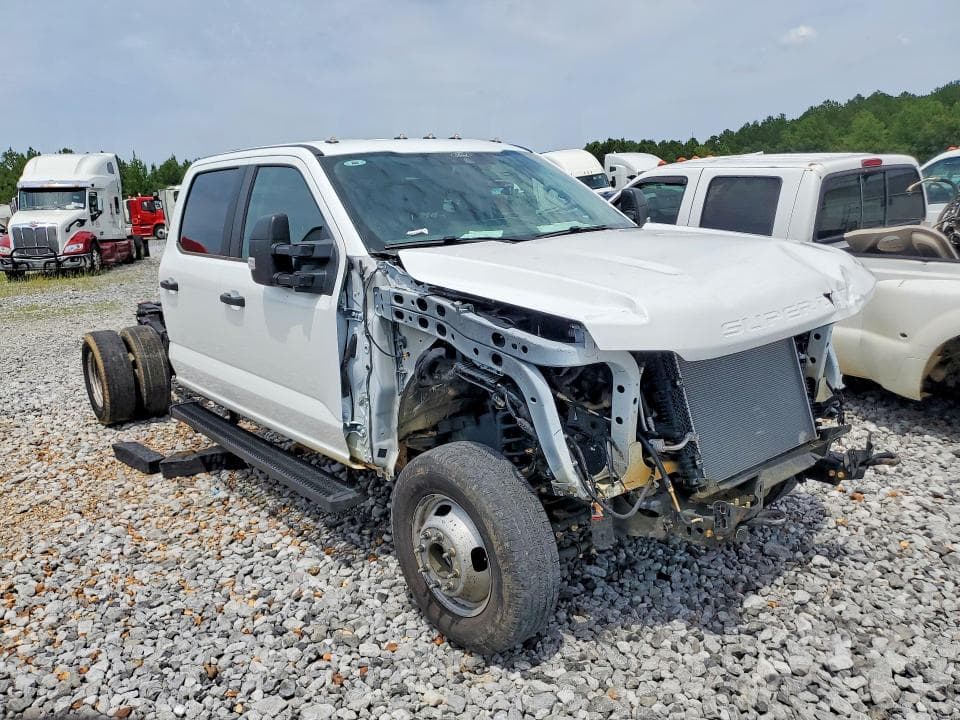 2025 FORD F350 SUPER DUTY 4