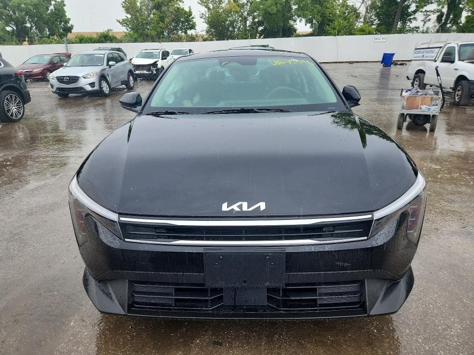 2025 KIA K4 LXS 5