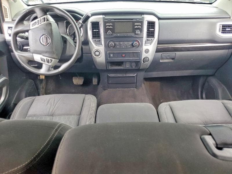 2017 NISSAN TITAN S 8