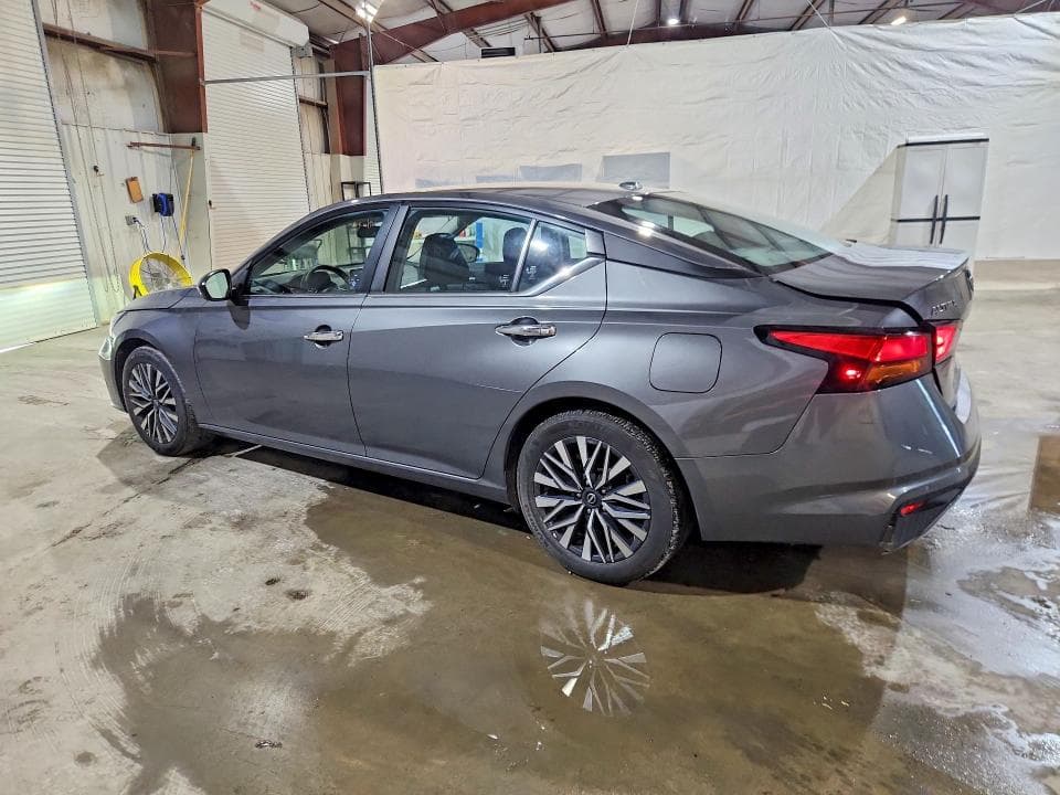 2025 NISSAN ALTIMA SV 2