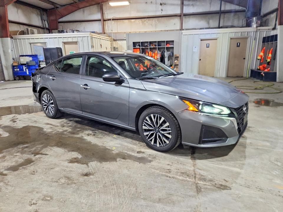 2025 NISSAN ALTIMA SV 4