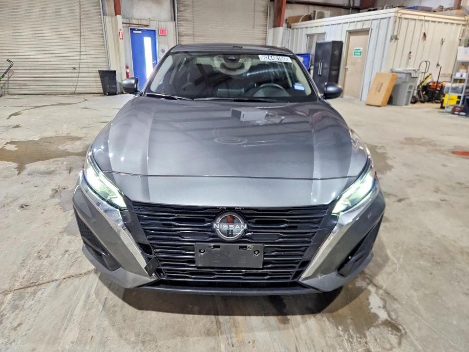 2025 NISSAN ALTIMA SV 5