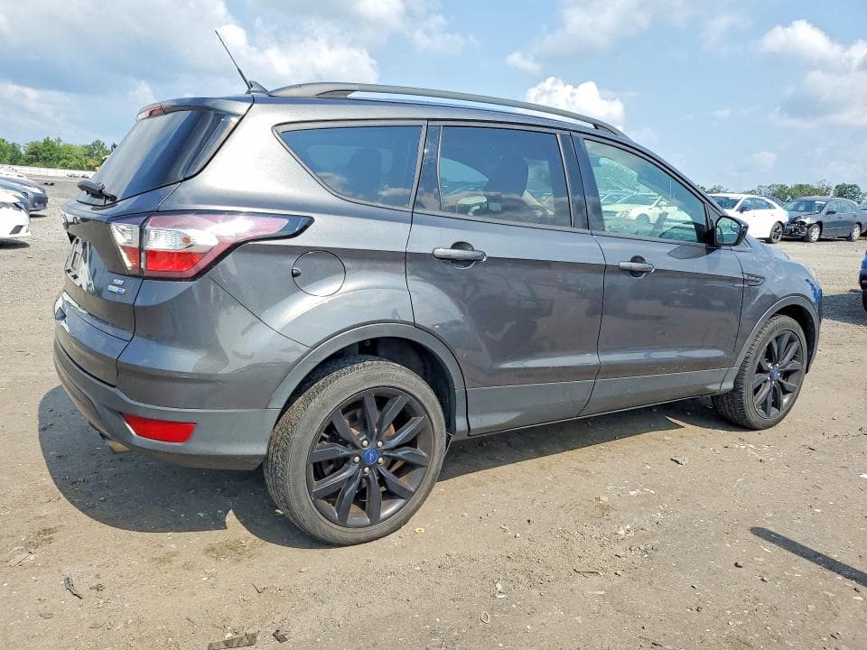 2018 FORD ESCAPE SE 3