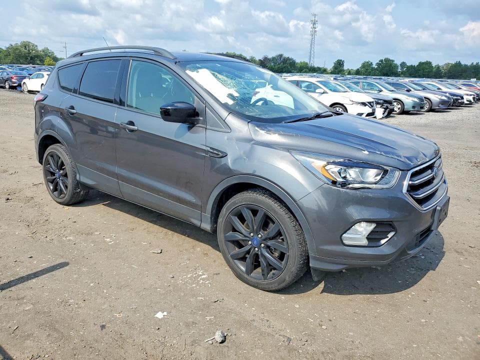 2018 FORD ESCAPE SE 4
