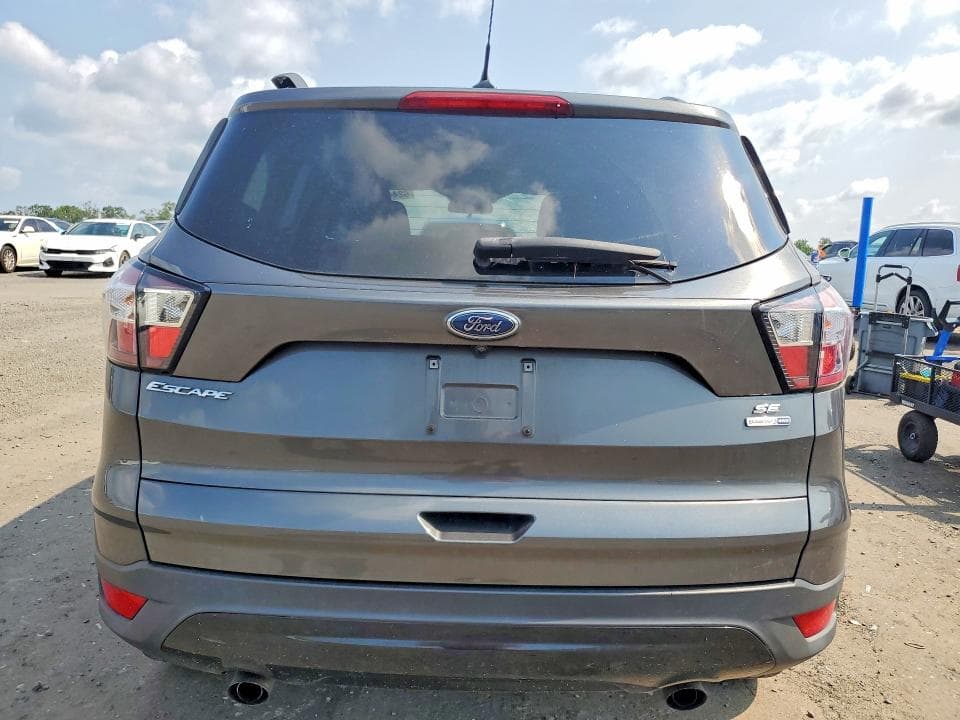 2018 FORD ESCAPE SE 6