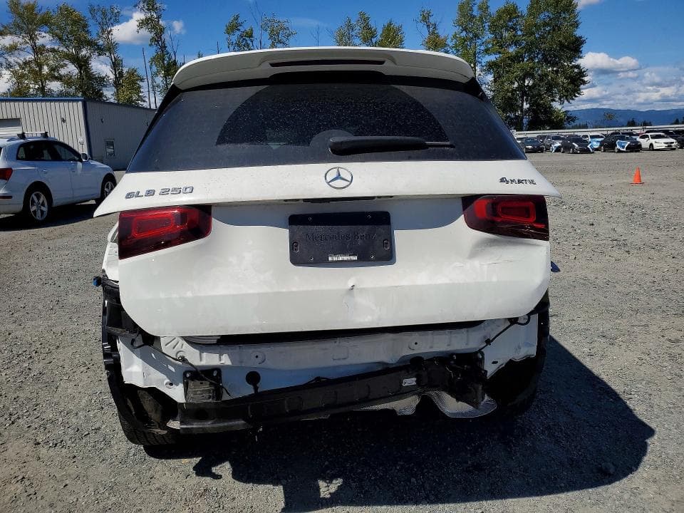 2021 MERCEDES-BENZ GLB 250 4MATIC 6