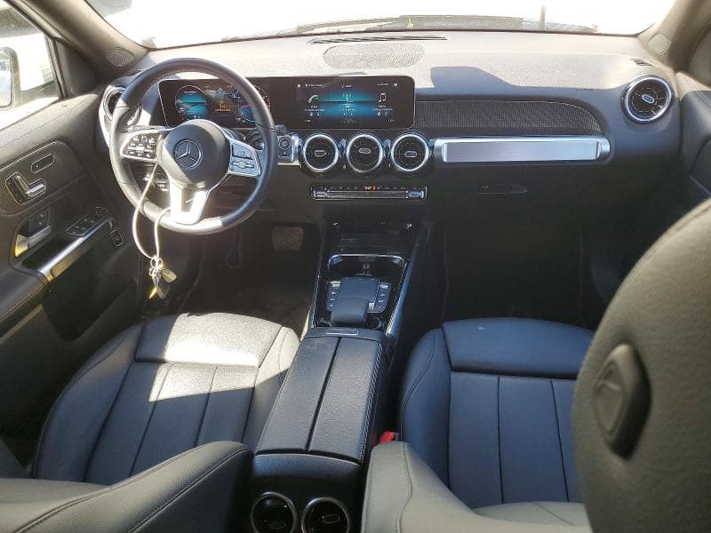 2021 MERCEDES-BENZ GLB 250 4MATIC 8