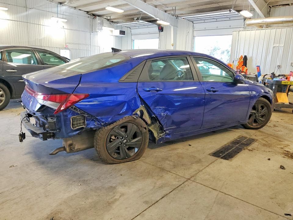 2021 HYUNDAI ELANTRA SEL 3