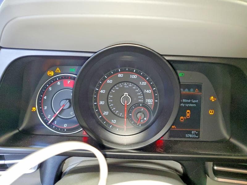 2021 HYUNDAI ELANTRA SEL 9