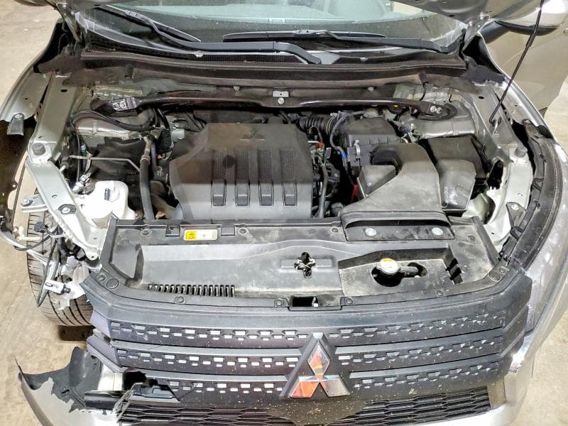 2025 MITSUBISHI ECLIPSE CROSS SE 12
